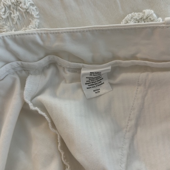 Talbots white cotton shorts size 14 petite - Picture 6 of 6
